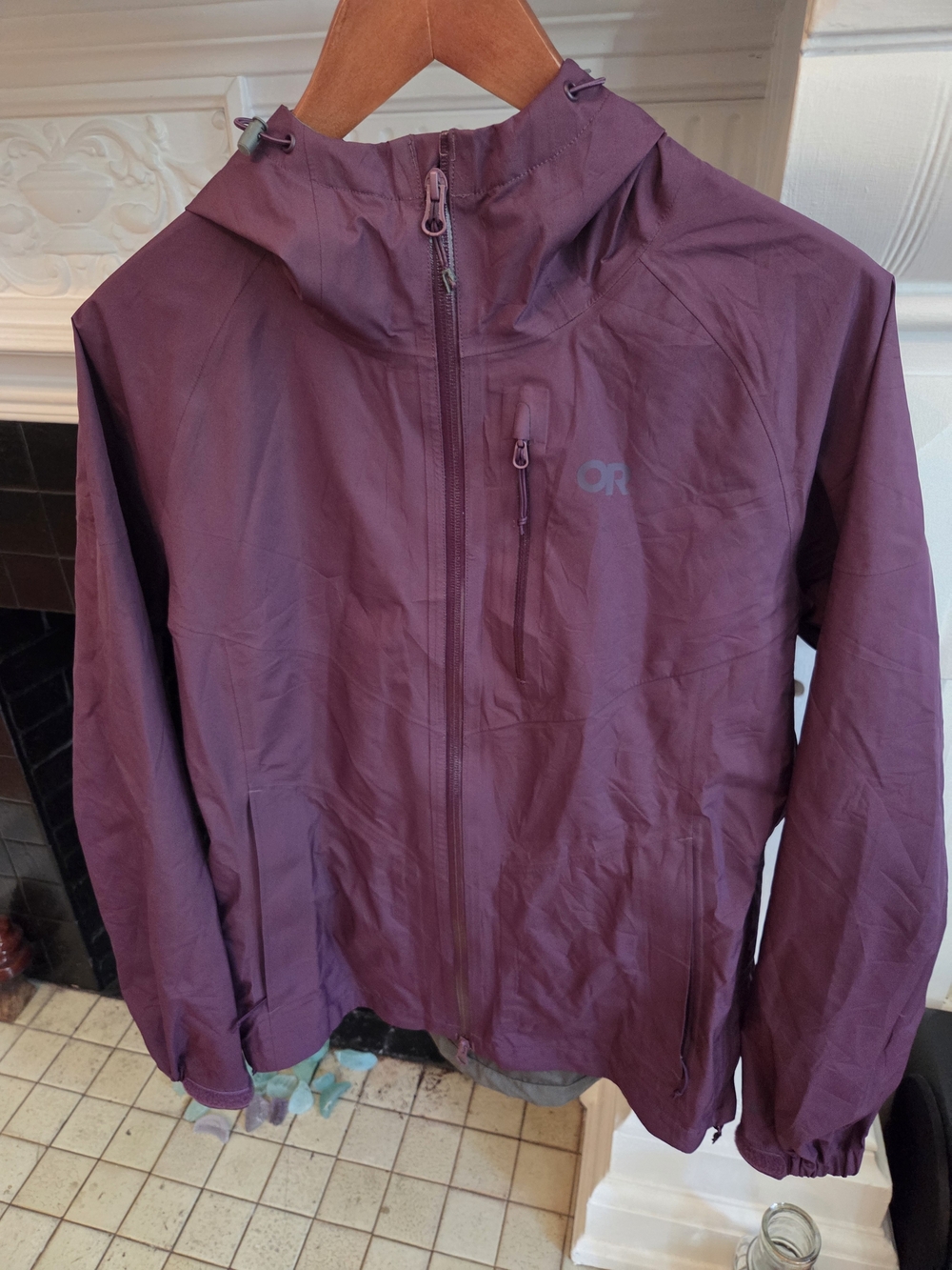 Outdoor Research Aspire jacket Waterproof Rain Shell - Women's M Plum